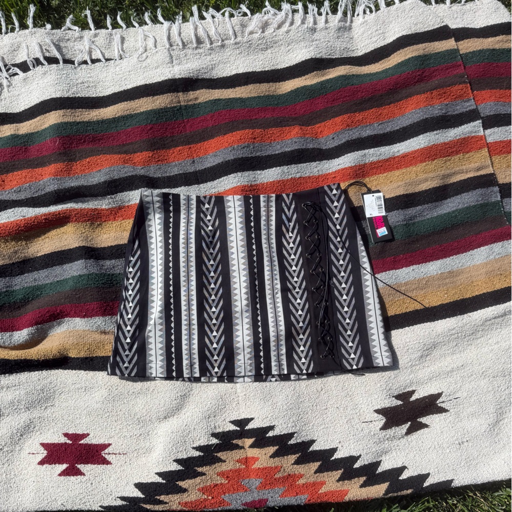 Rock & Roll Cowgirl Black and White Patterned Pencil Skirt